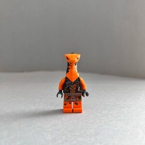 LEGO Ninjago Cobra Mechanic Minifigure